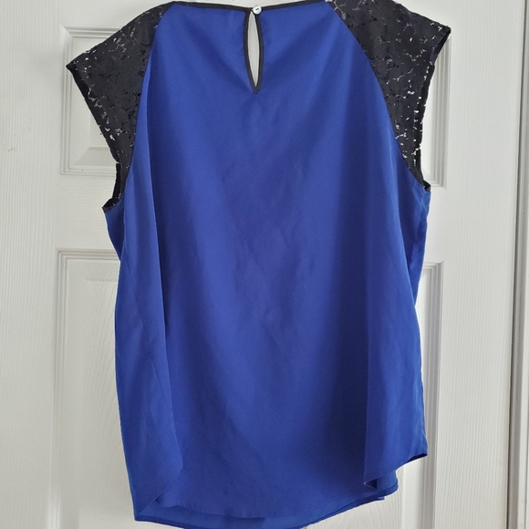 *LIKE NEW* Ladies Daniel Rainn Blouse - Picture 2 of 4